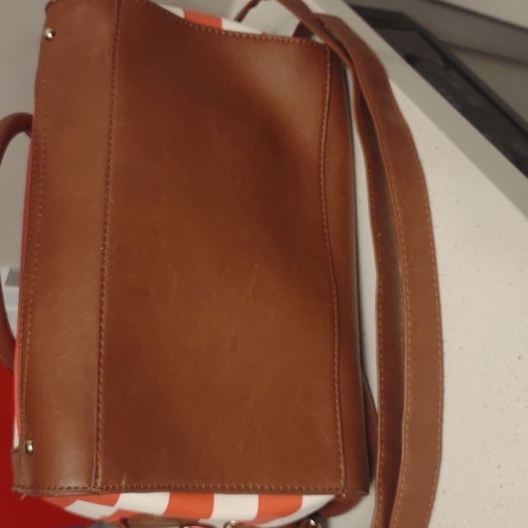 Black Rivet duffle - Picture 4 of 4